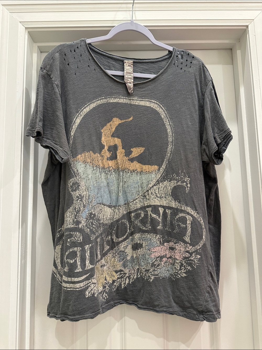Magnolia Pearl Surfs Up Boyfriend Tee